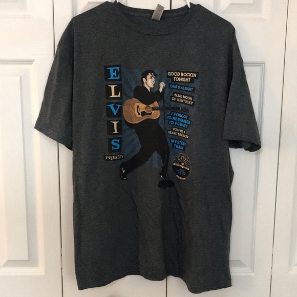 Gildan Other - Elvis Presley Gray Graphic T-Shirt